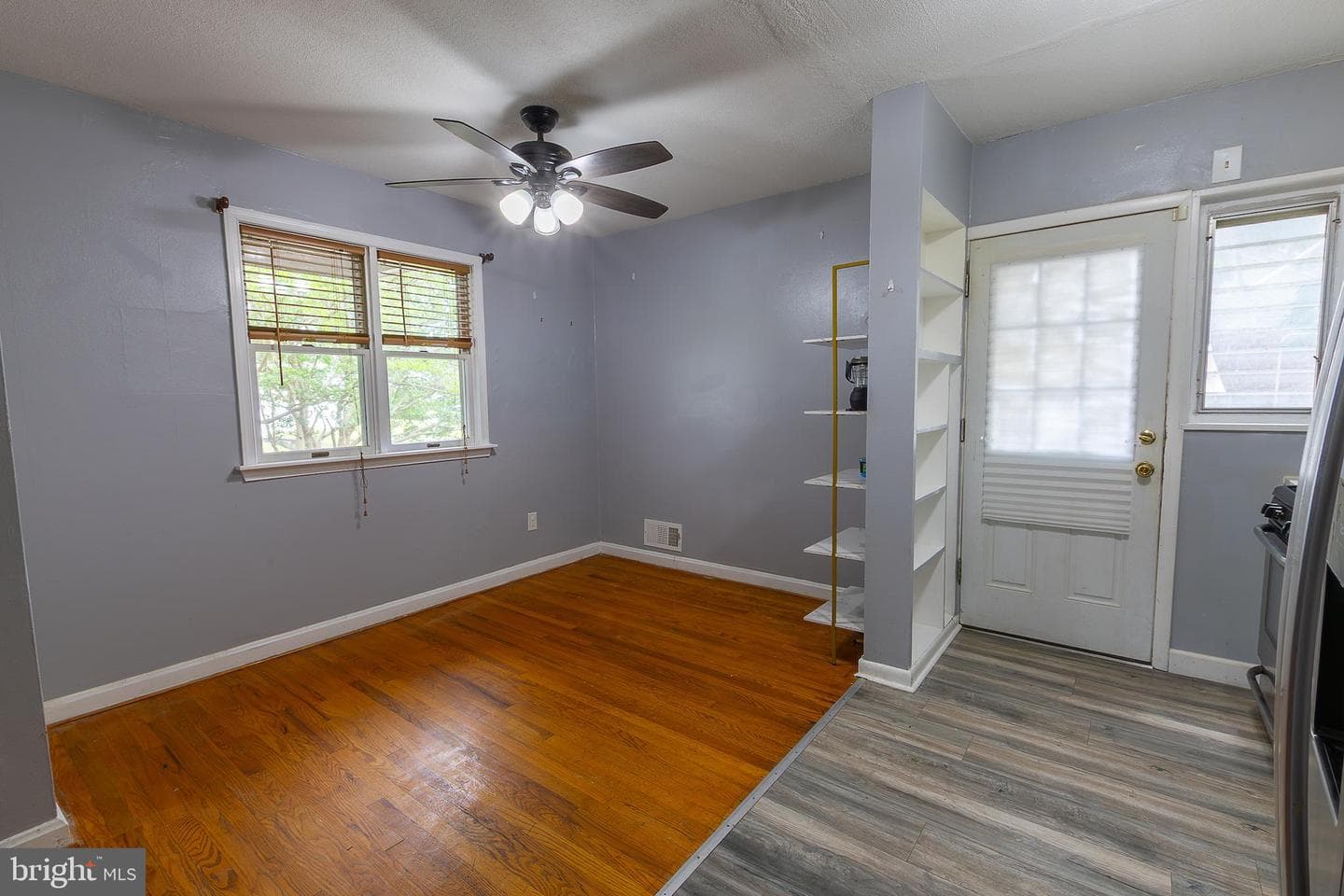 5904 Willet Avenue photo 13