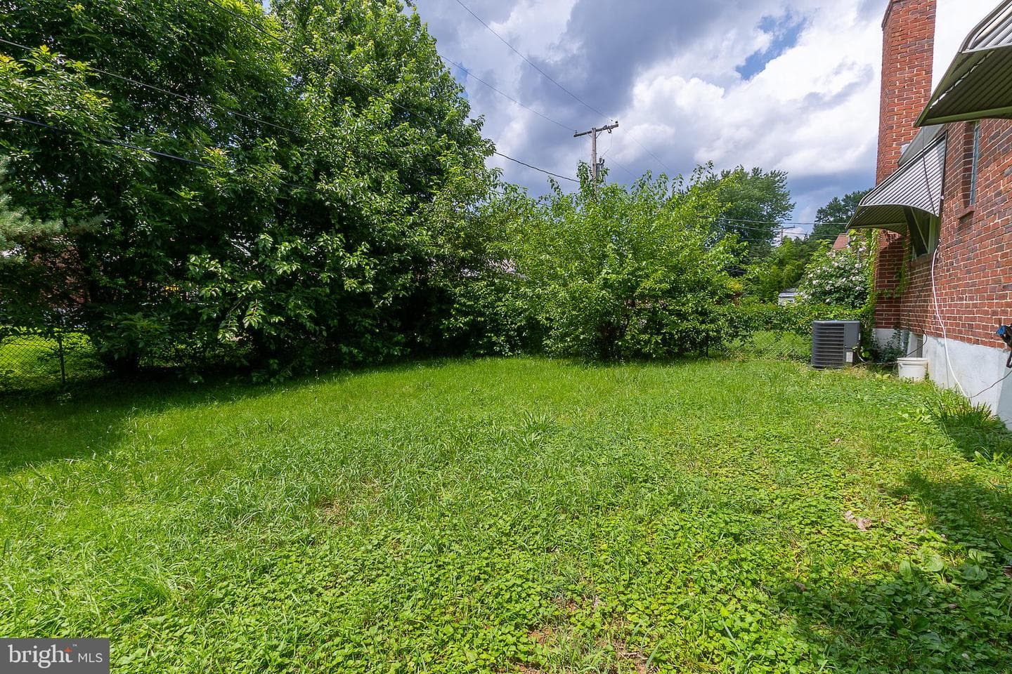 5904 Willet Avenue photo 37