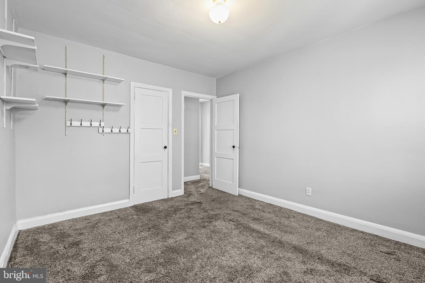 6134 Parkway Drive photo 16