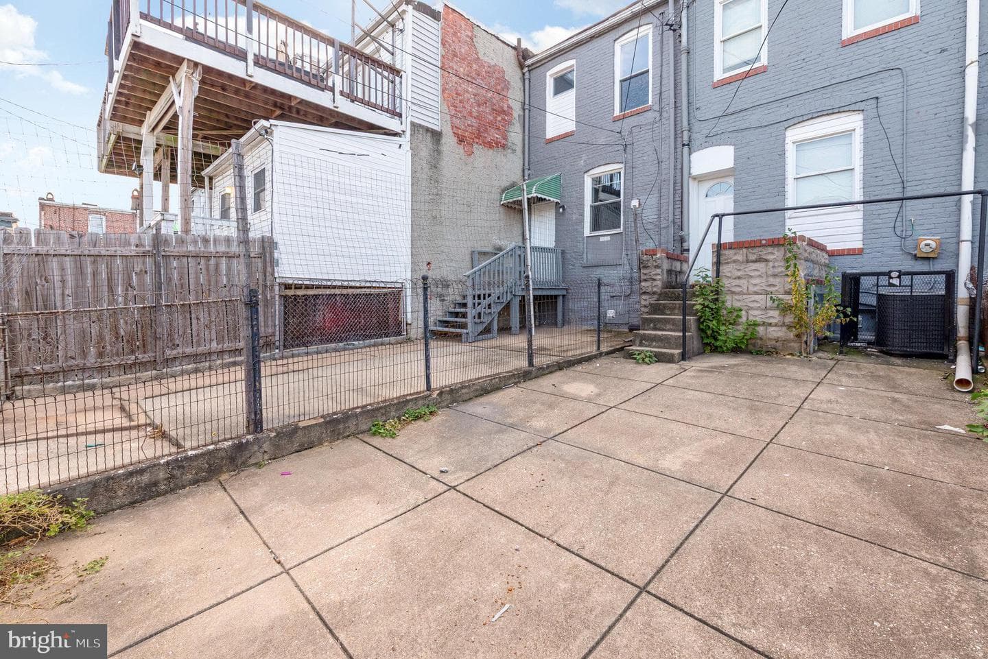 3300 Leverton Avenue photo 27
