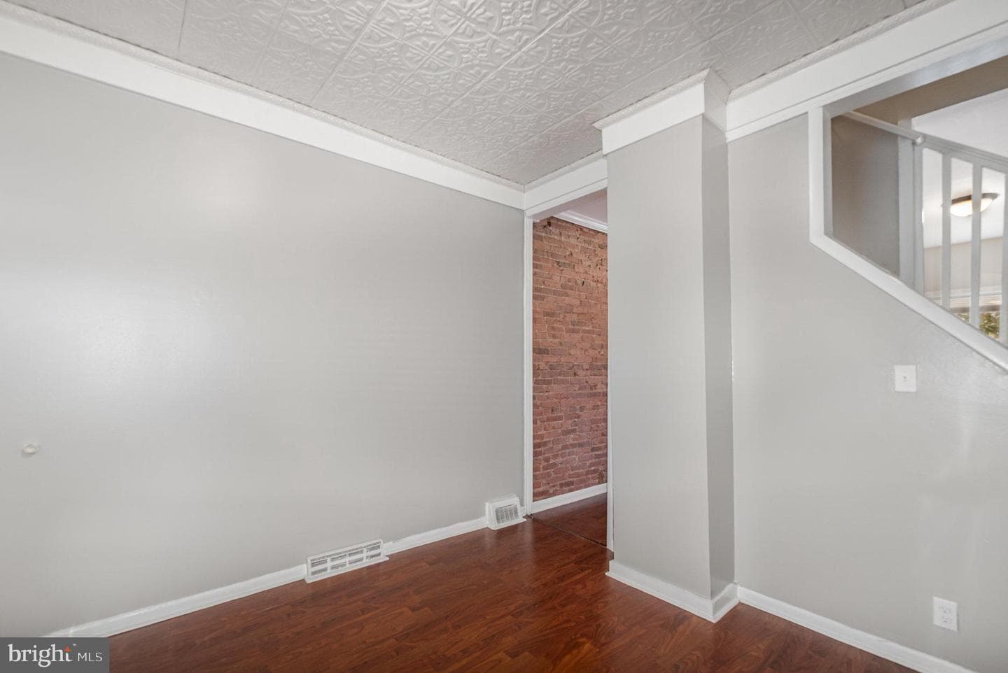 3300 Leverton Avenue photo 7