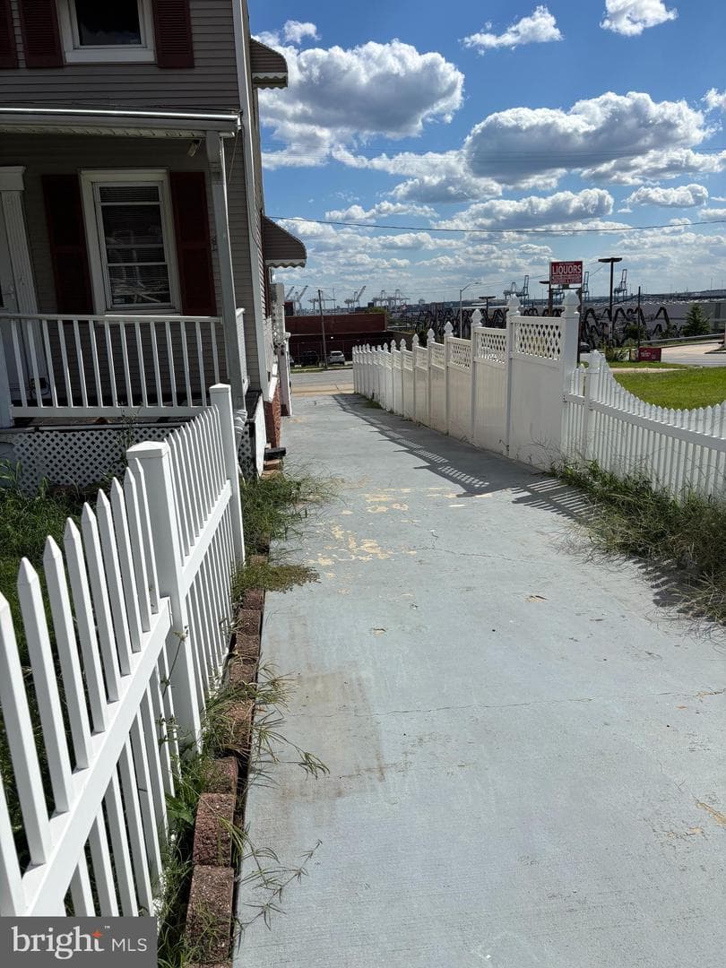 6109 Bessemer Avenue photo 3