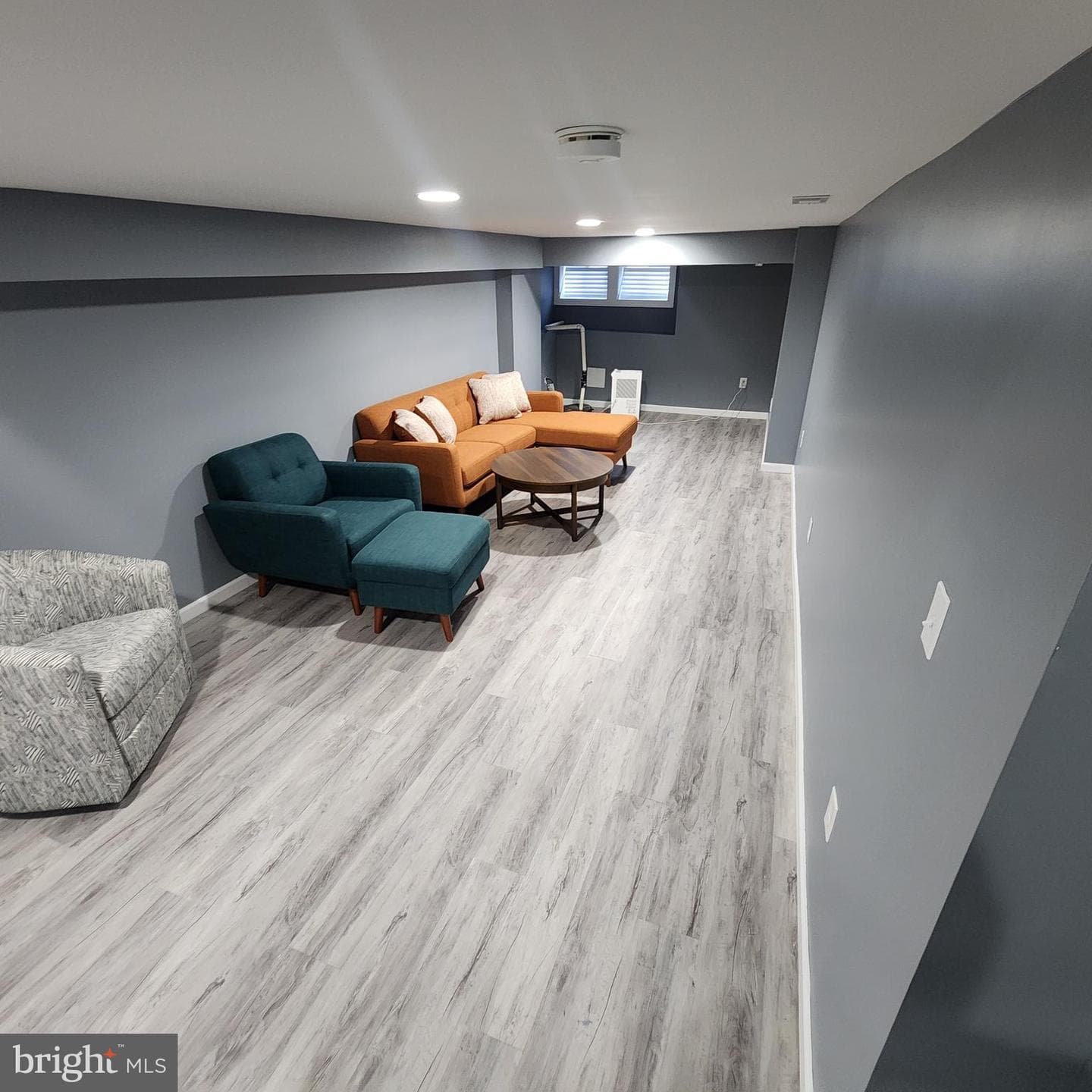 2751 Fenwick Avenue photo 17