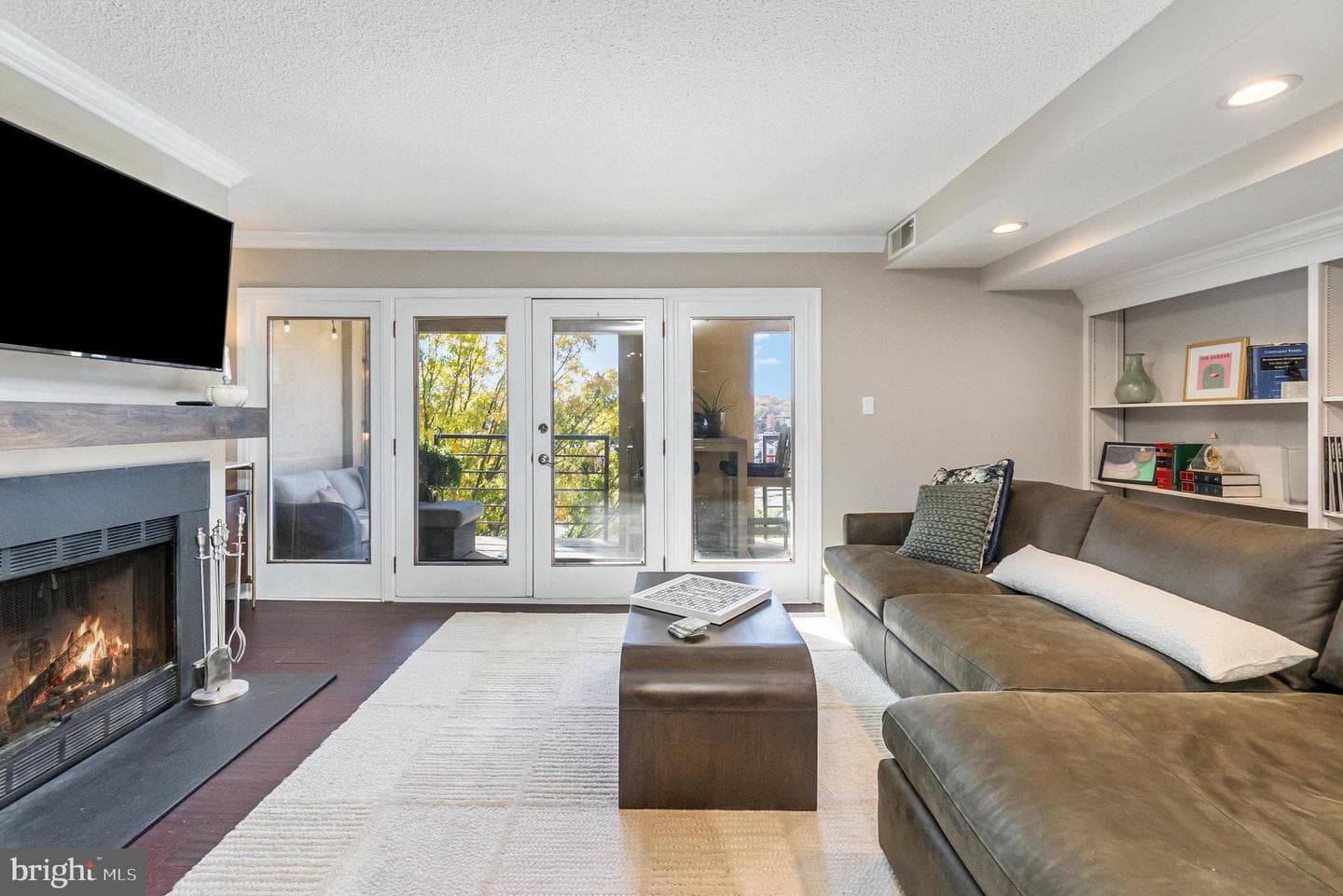 1040 Deer Ridge Drive #304 photo 12