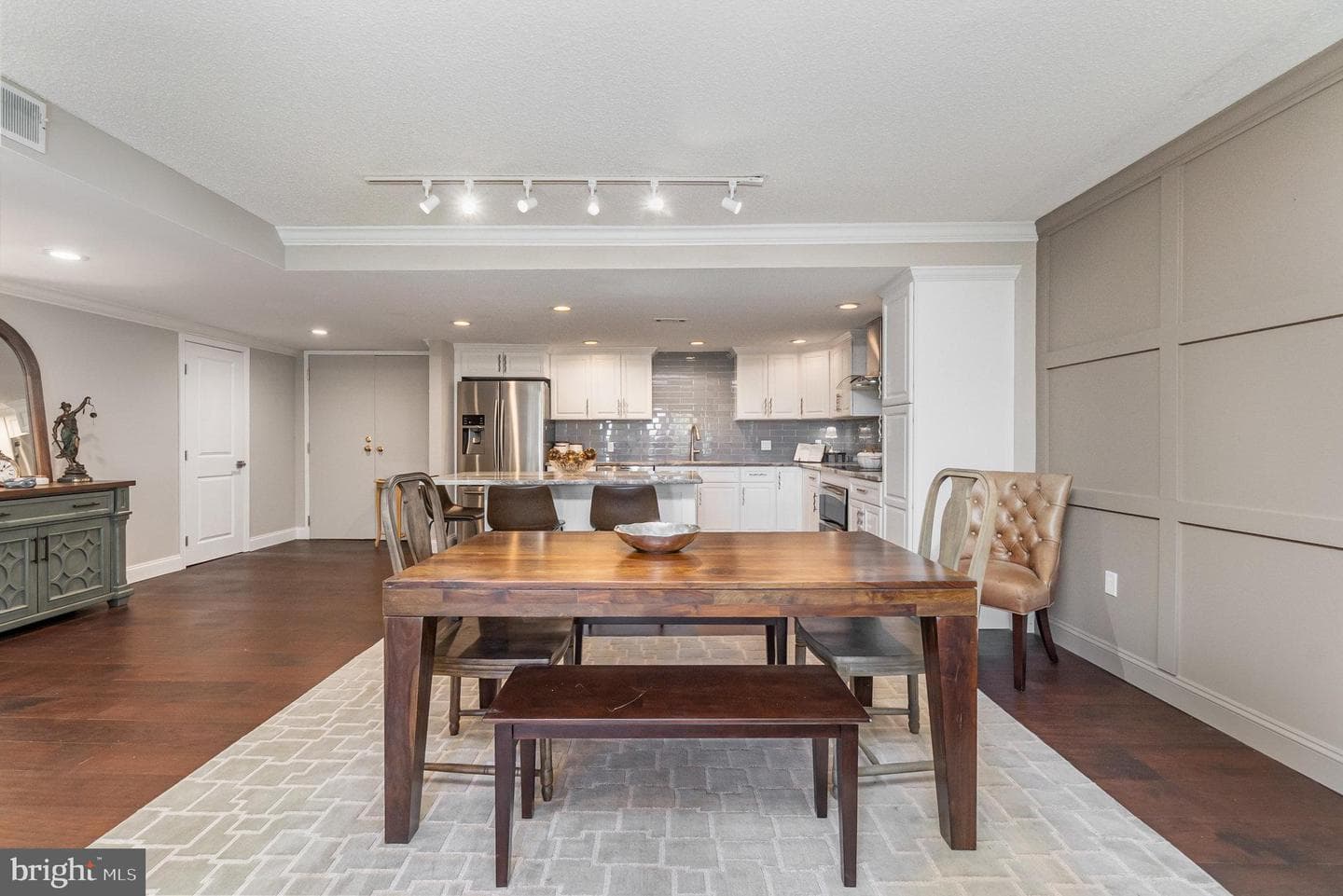 1040 Deer Ridge Drive #304 photo 15