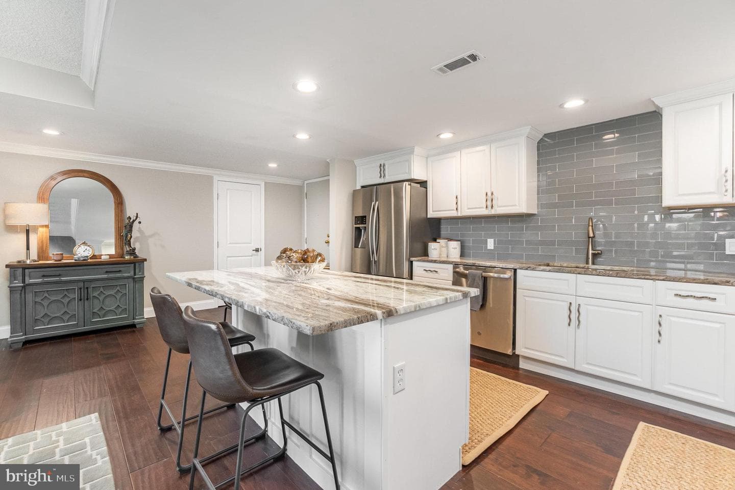 1040 Deer Ridge Drive #304 photo 6