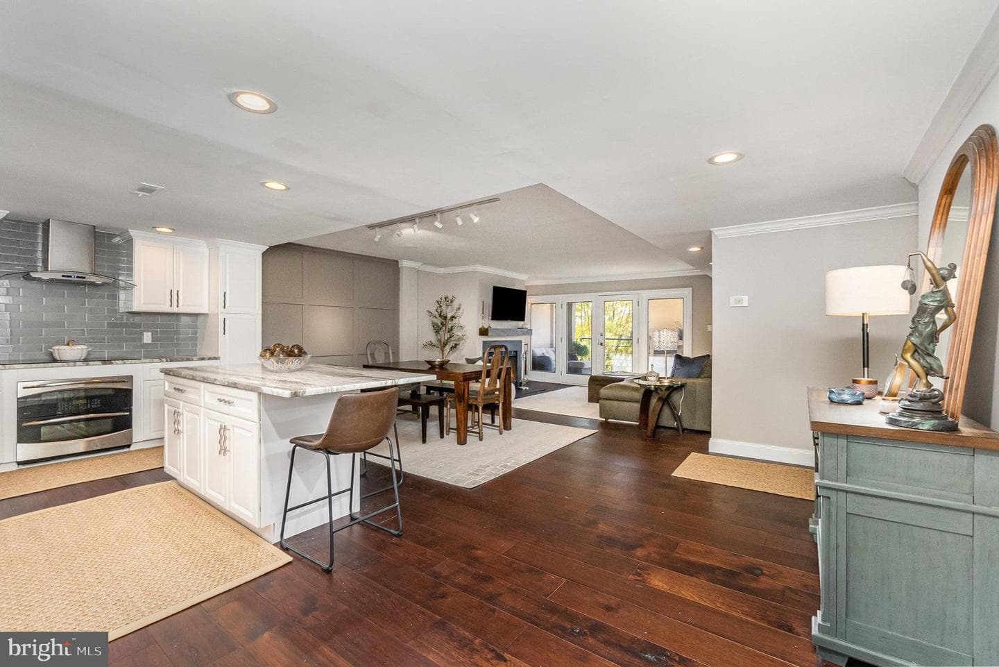 1040 Deer Ridge Drive #304 photo 8