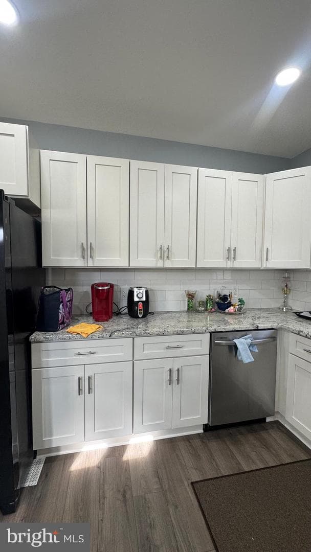 420 Maude Avenue photo 10