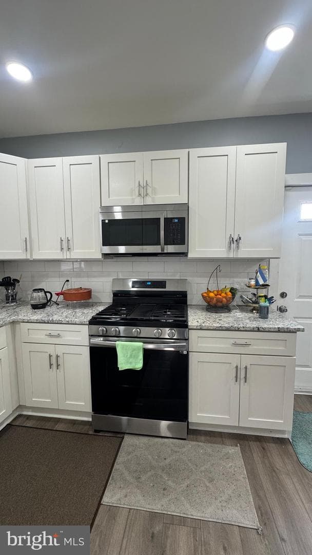 420 Maude Avenue photo 11