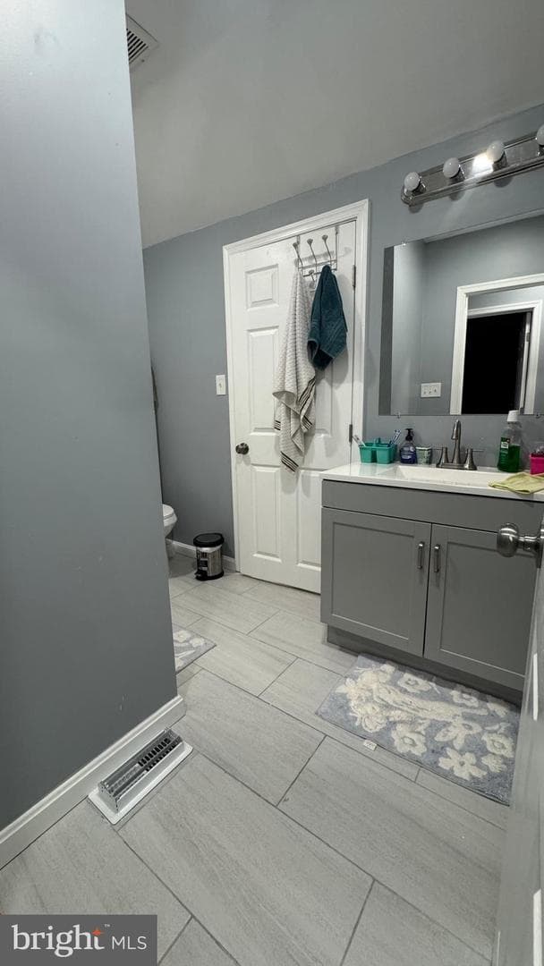420 Maude Avenue photo 14