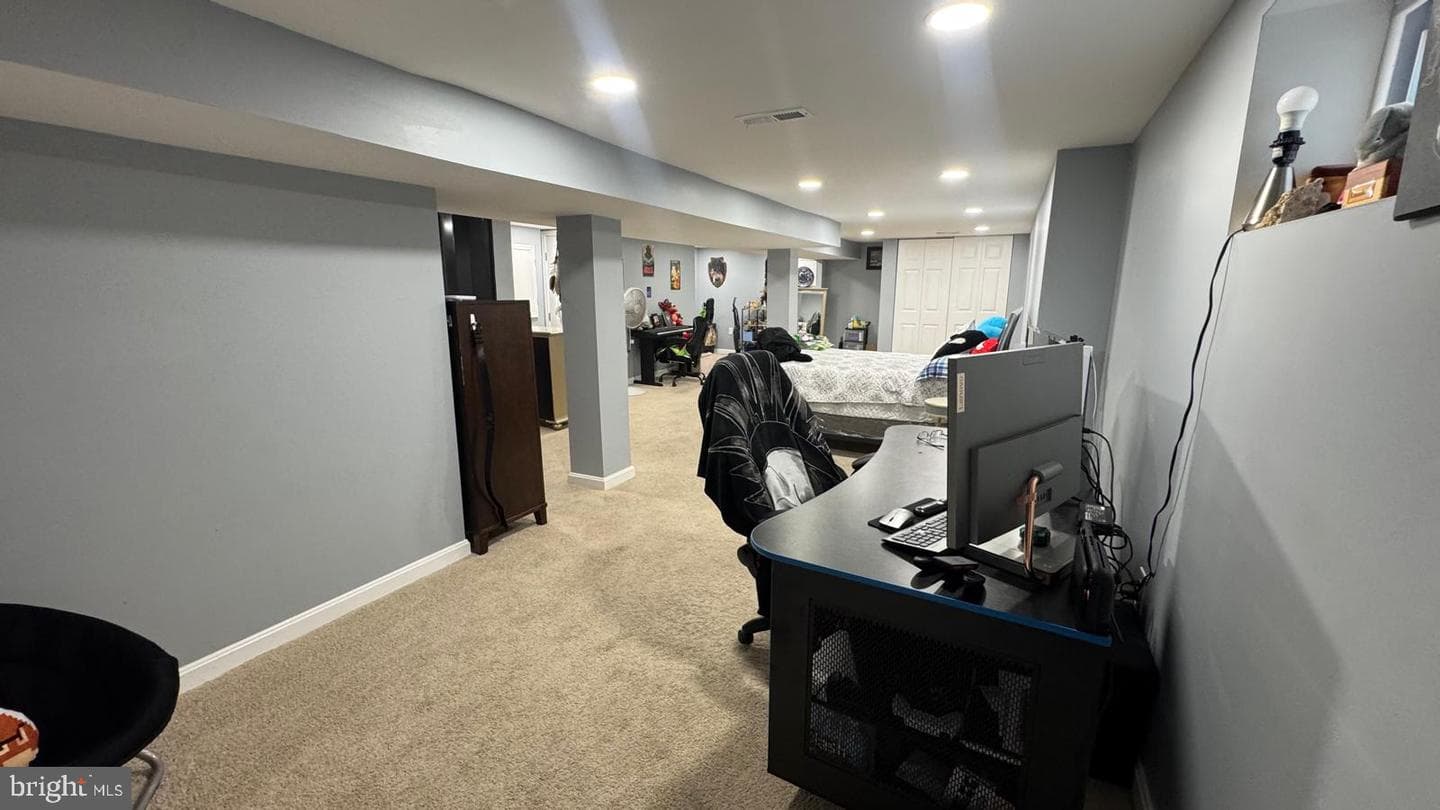 420 Maude Avenue photo 31