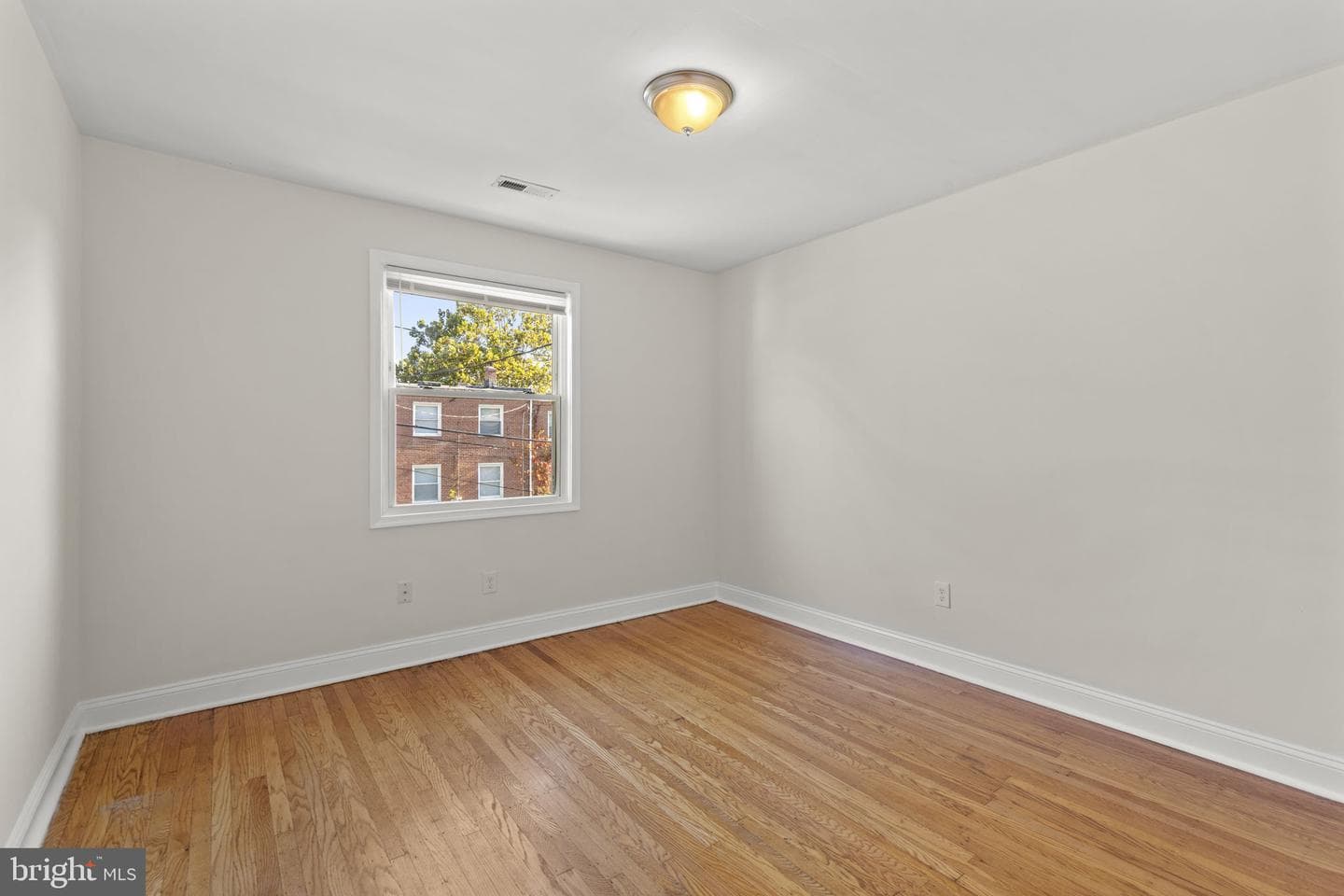 4348 Parkside Drive photo 14