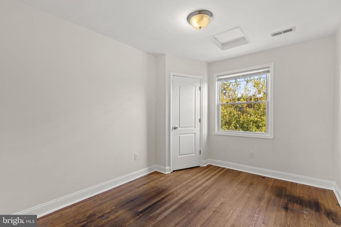 4348 Parkside Drive photo 16