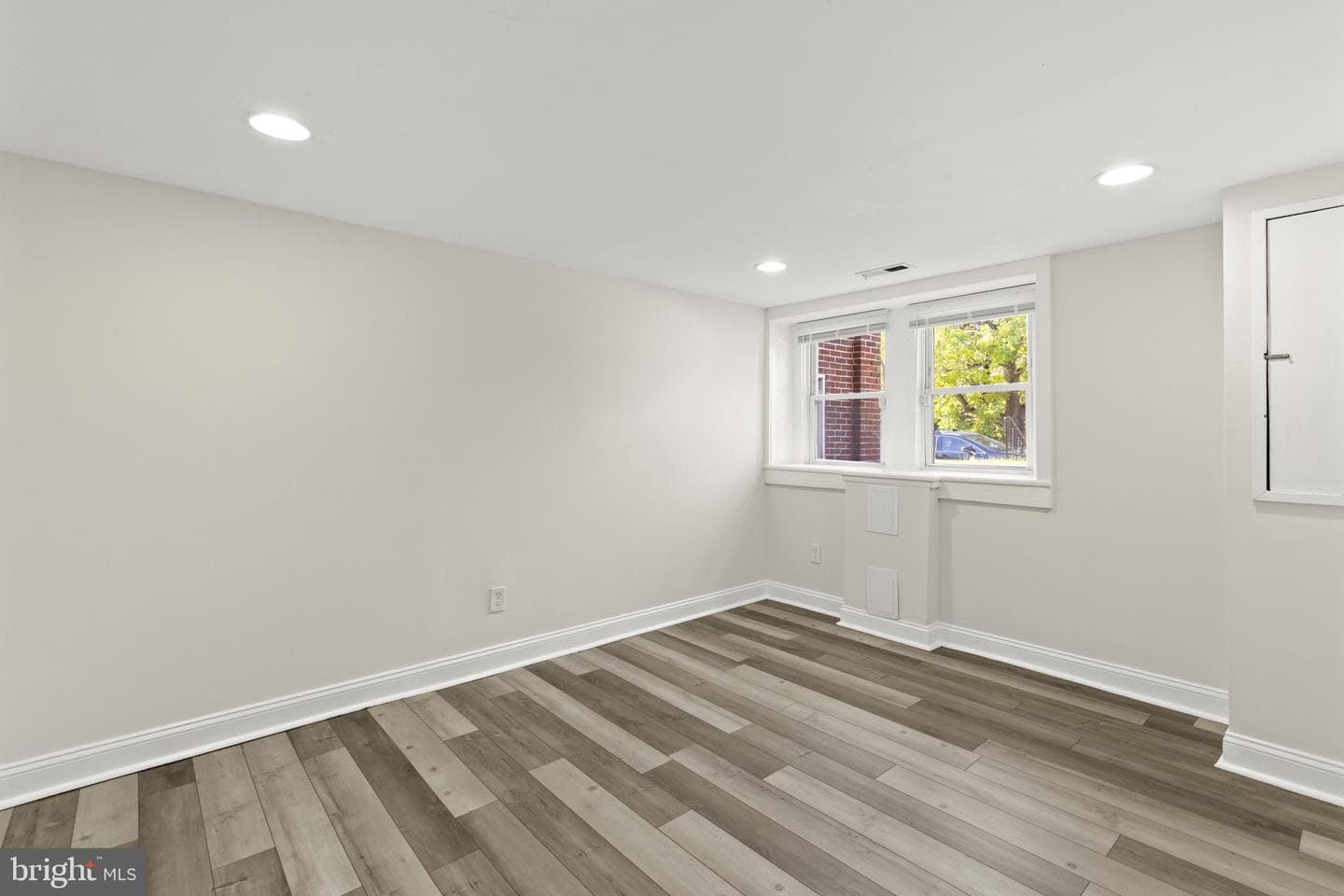 4348 Parkside Drive photo 21
