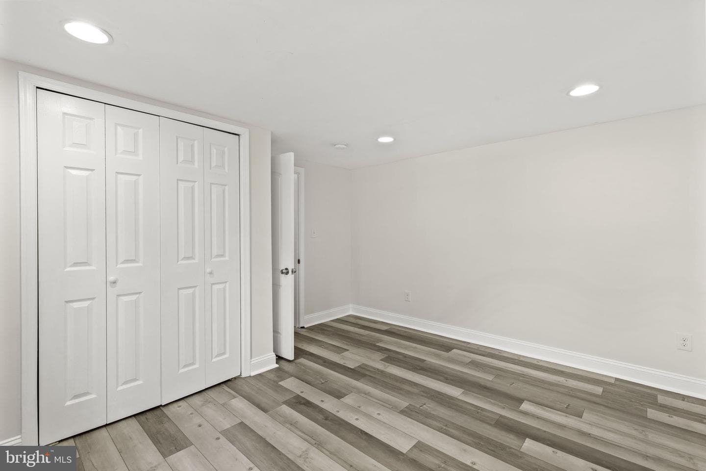 4348 Parkside Drive photo 22