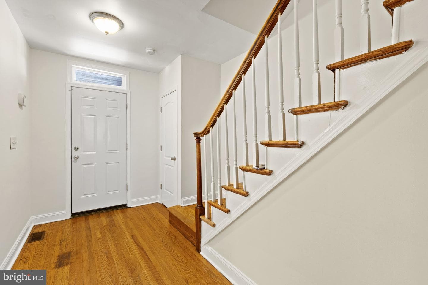 4348 Parkside Drive photo 3