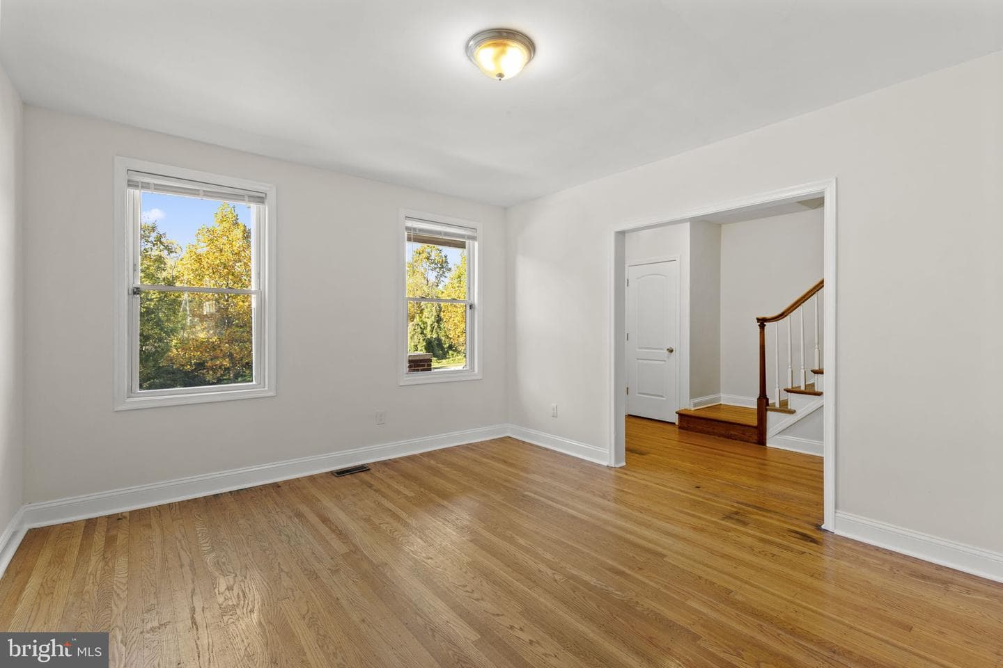4348 Parkside Drive photo 5