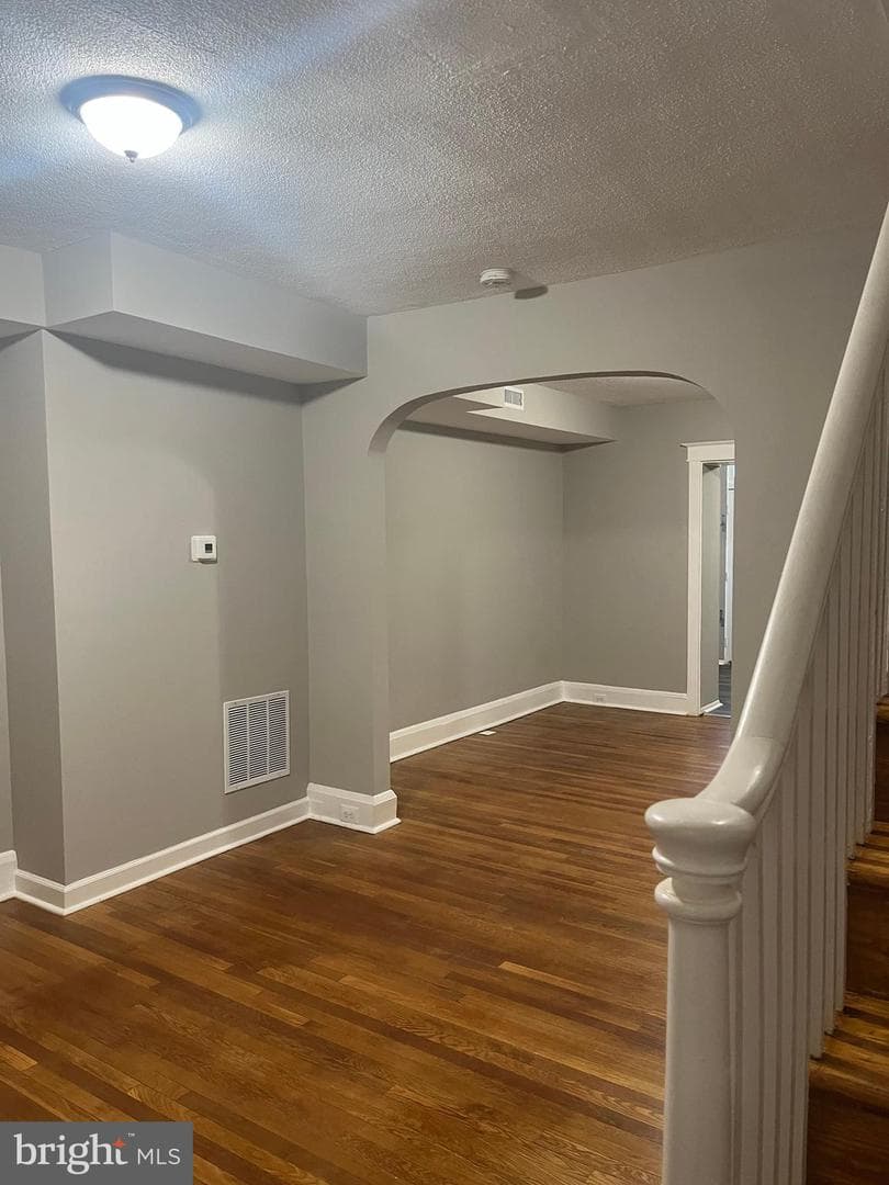 133 N Monastery Avenue photo 22