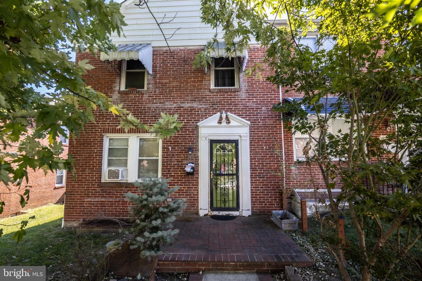1649 Ralworth Road photo 3