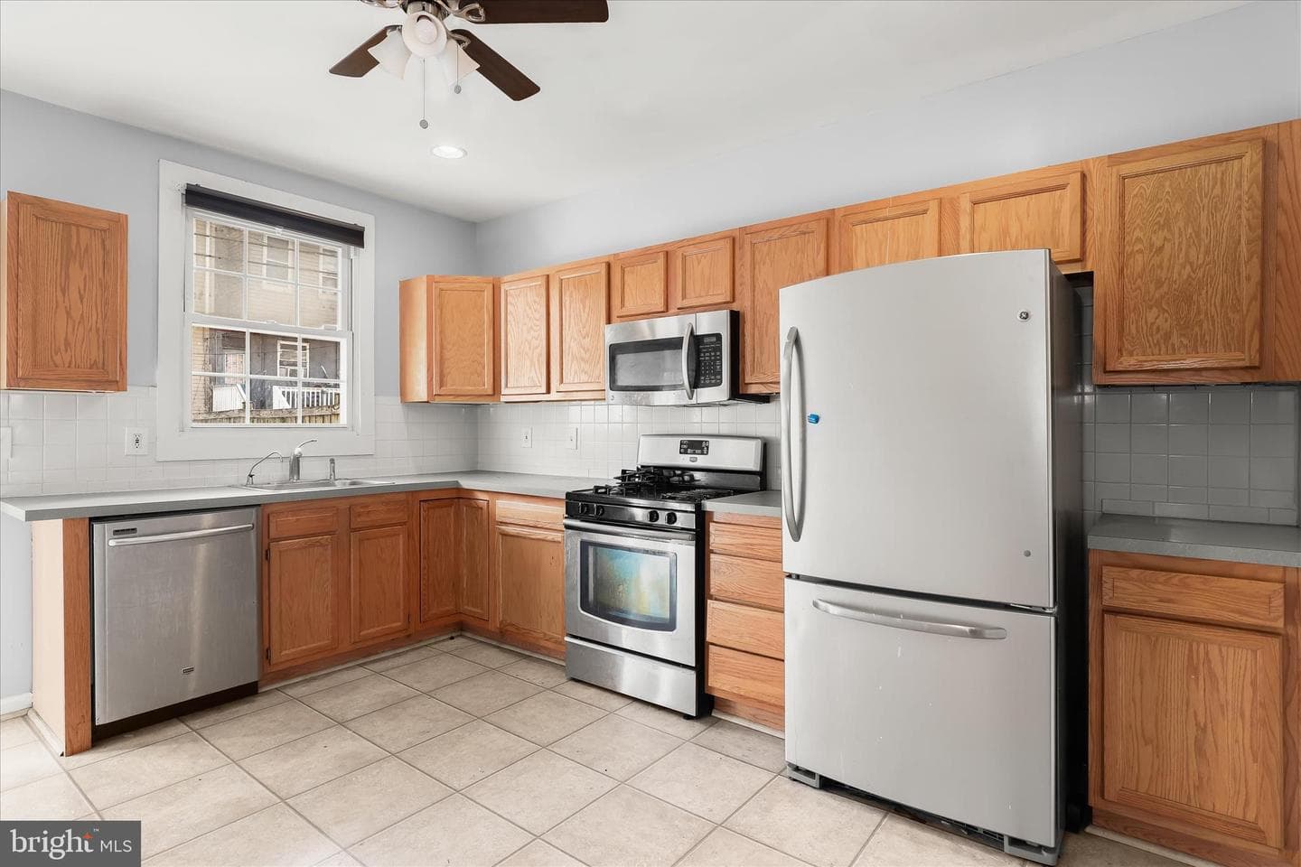 517 S Macon Street photo 12