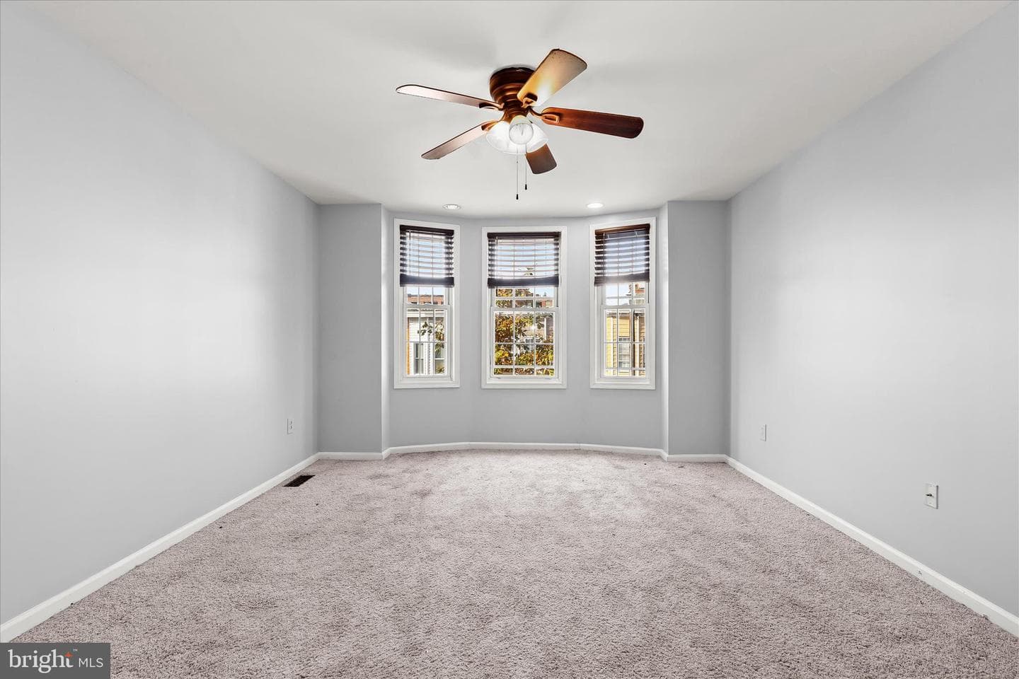 517 S Macon Street photo 16