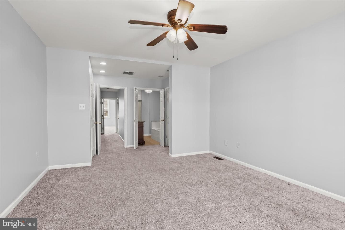 517 S Macon Street photo 19