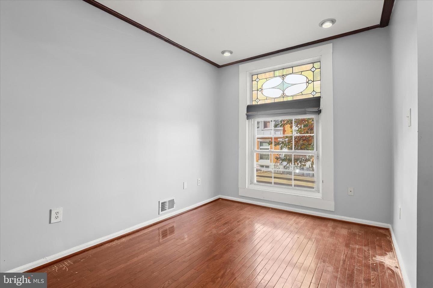 517 S Macon Street photo 4
