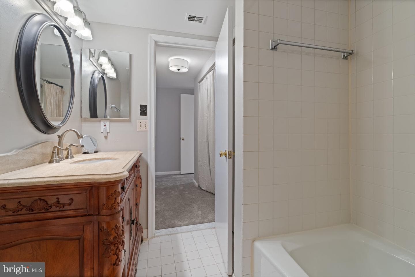 1040 Deer Ridge Drive #402 photo 13