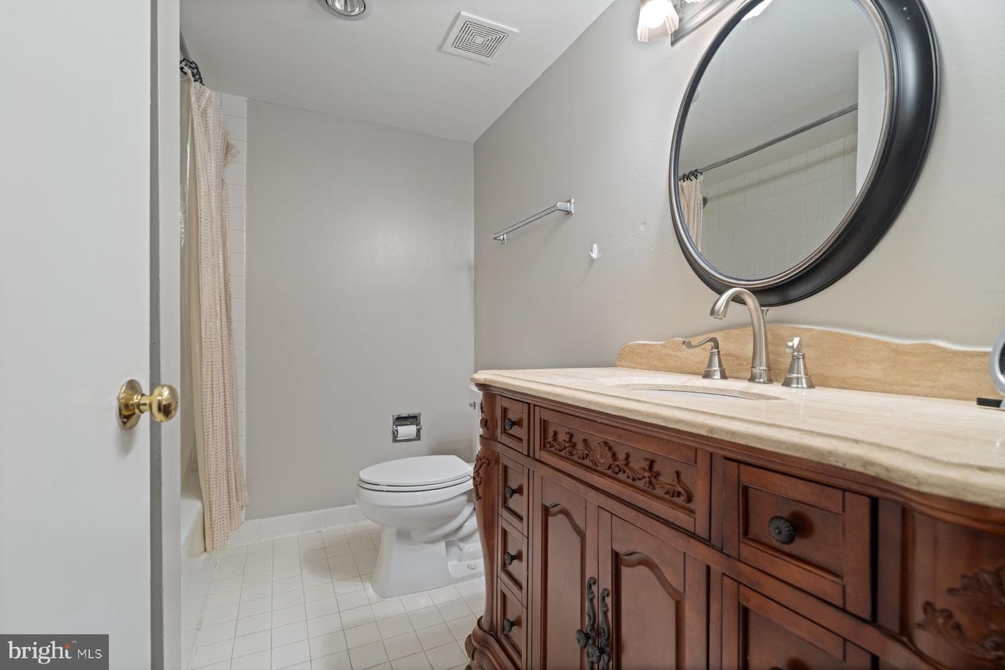 1040 Deer Ridge Drive #402 photo 14
