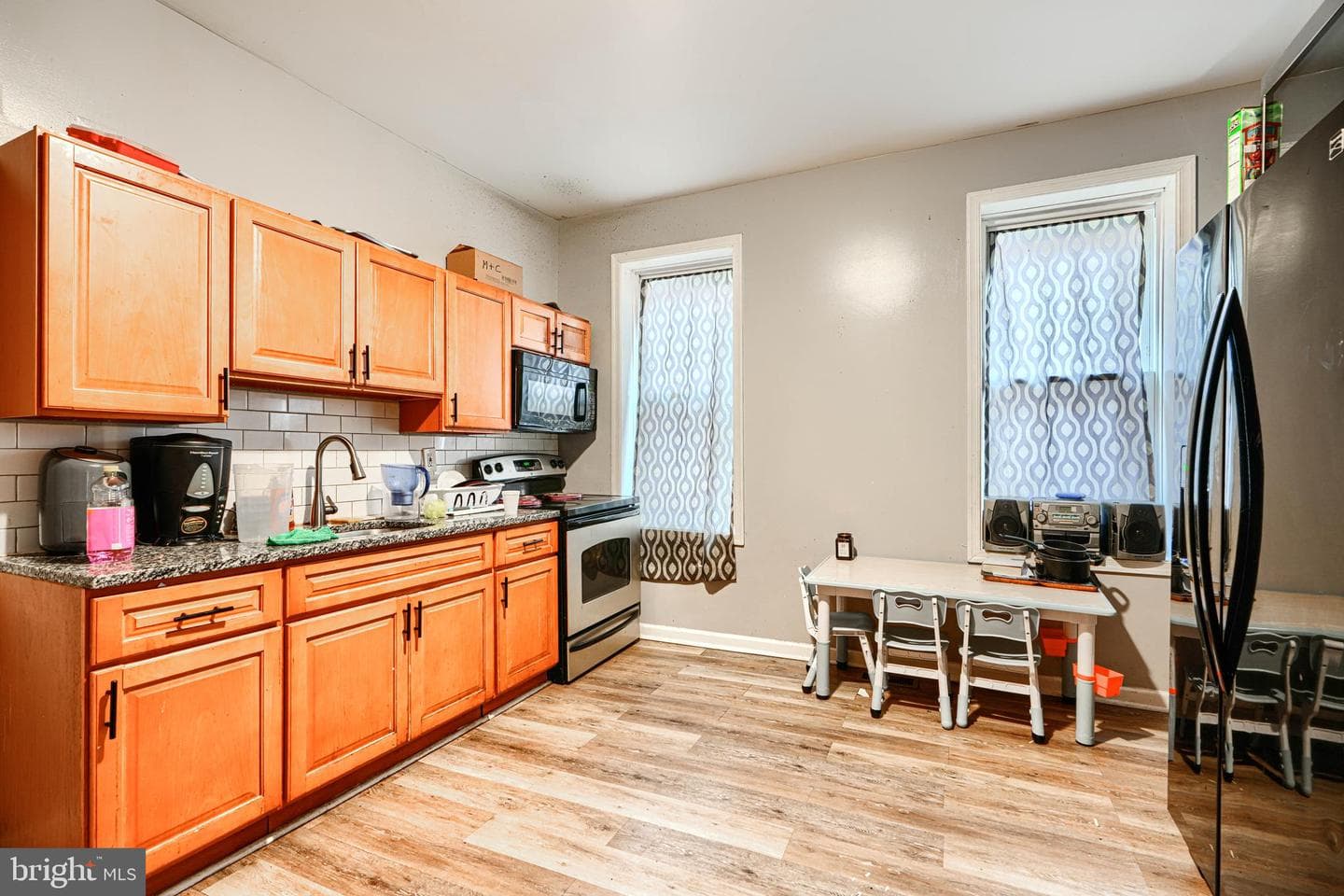 504 Tunbridge Road photo 8