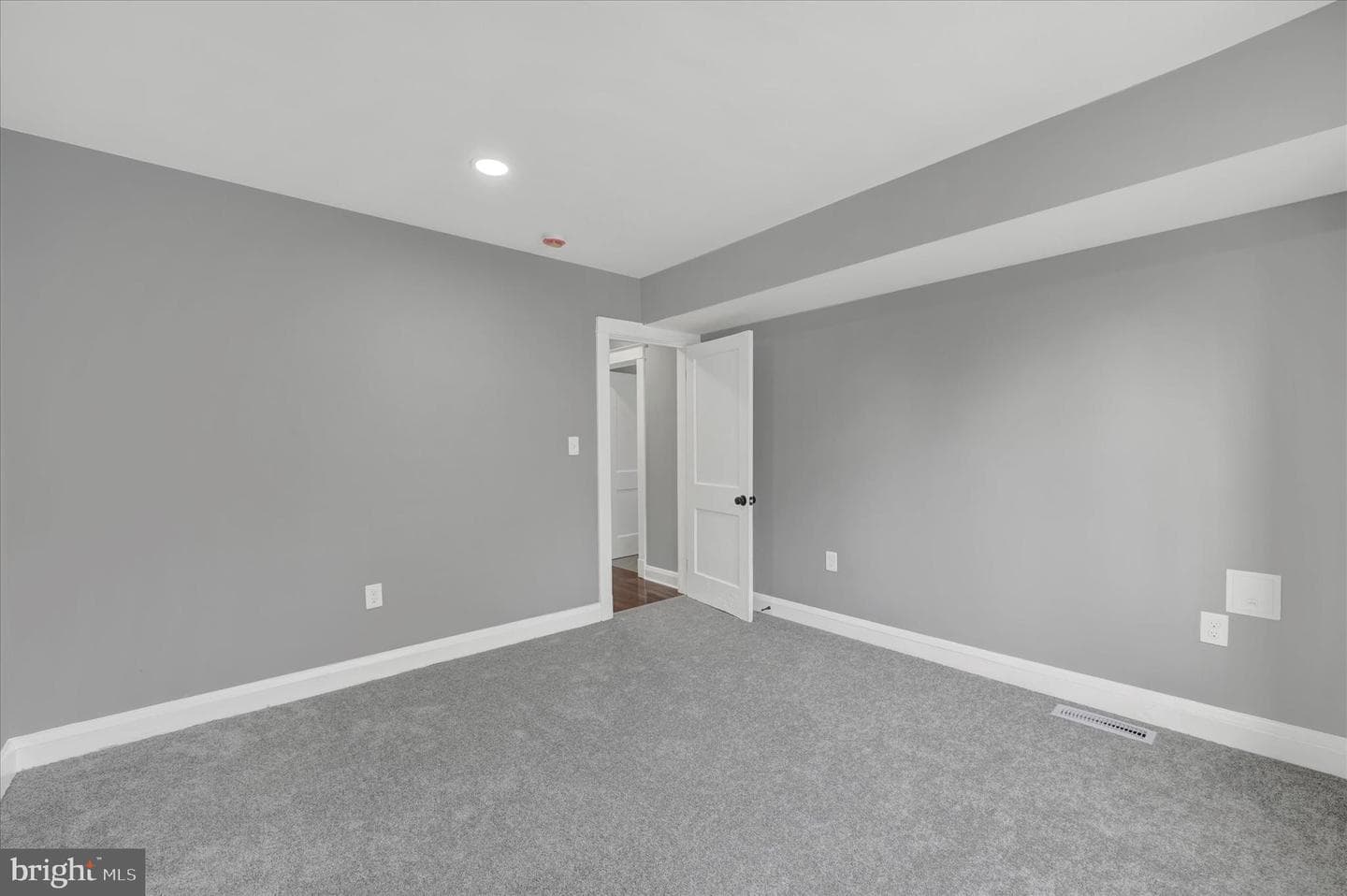 3017 Oakcrest Avenue photo 24