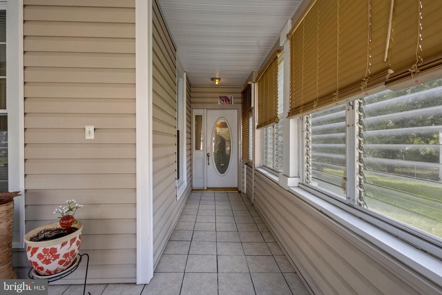 4211 Springwood Avenue photo 4