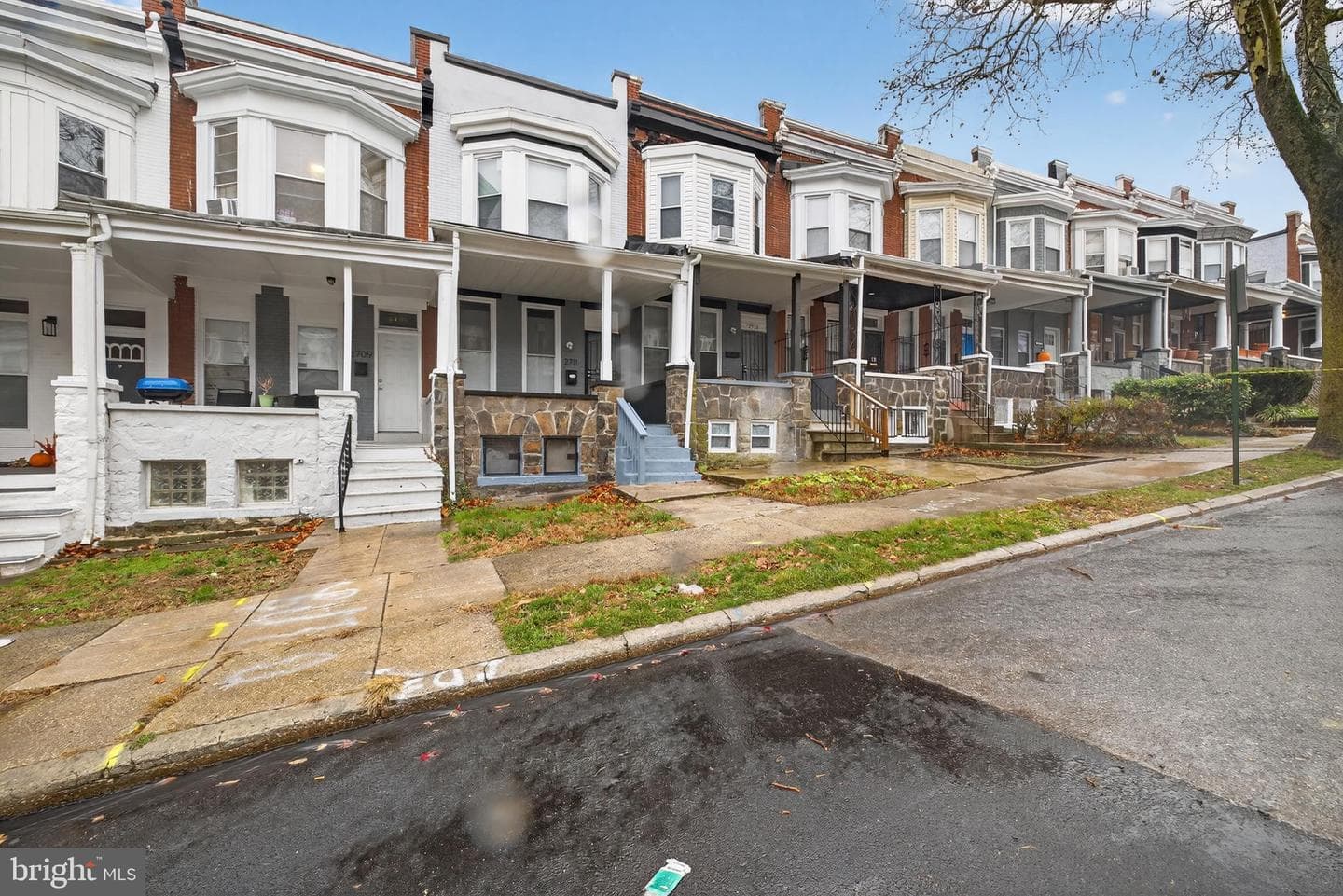 2711 Riggs Avenue photo 2