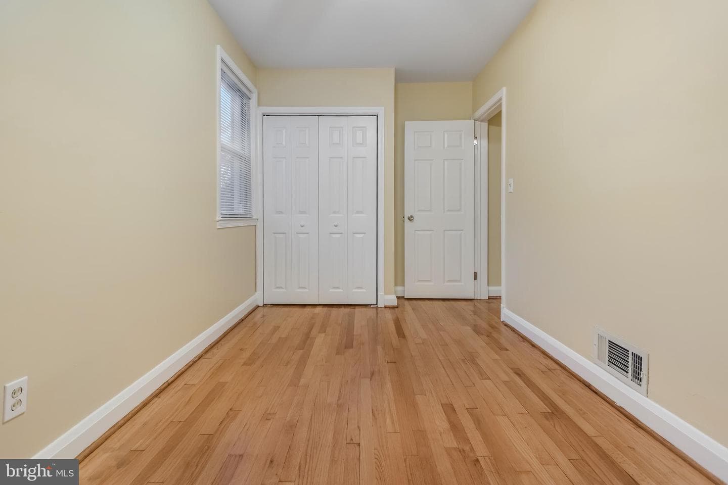 2210 Cloville Avenue NE photo 13