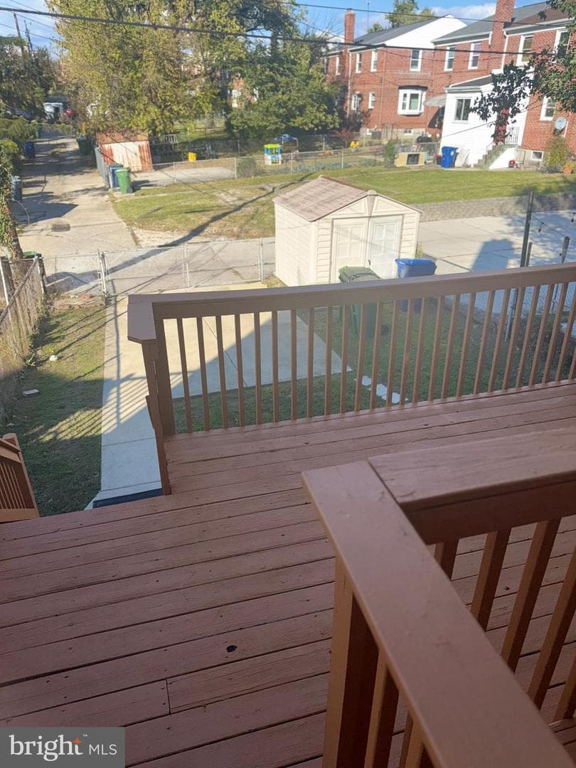 2210 Cloville Avenue NE photo 25