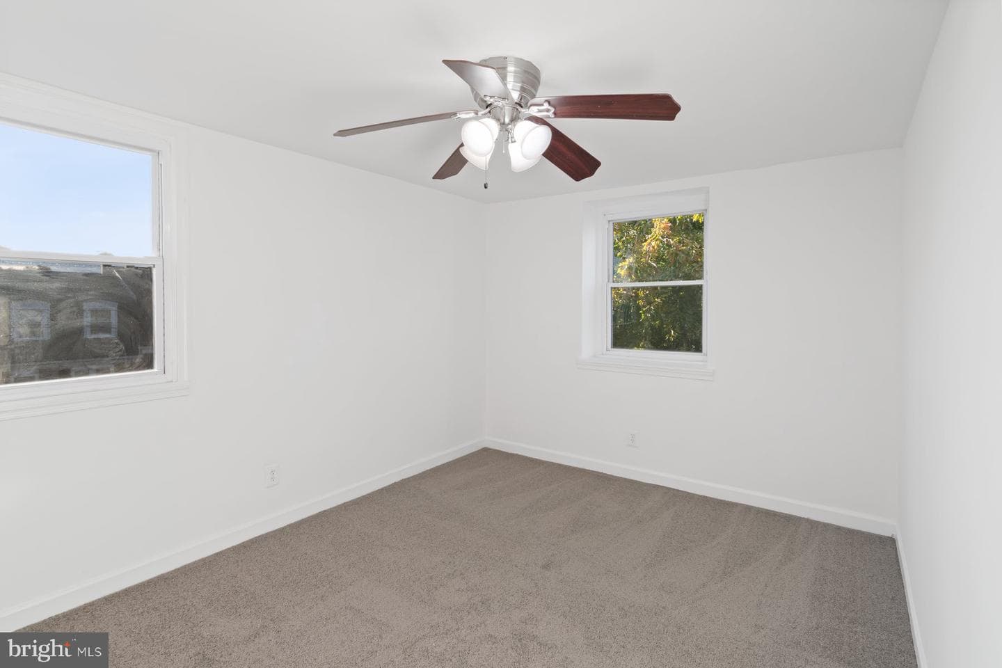 5900 Laclede Road photo 12