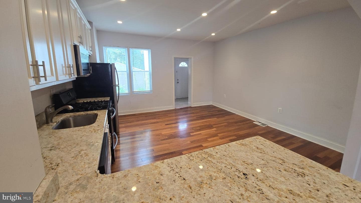 6814 Harford Road photo 9