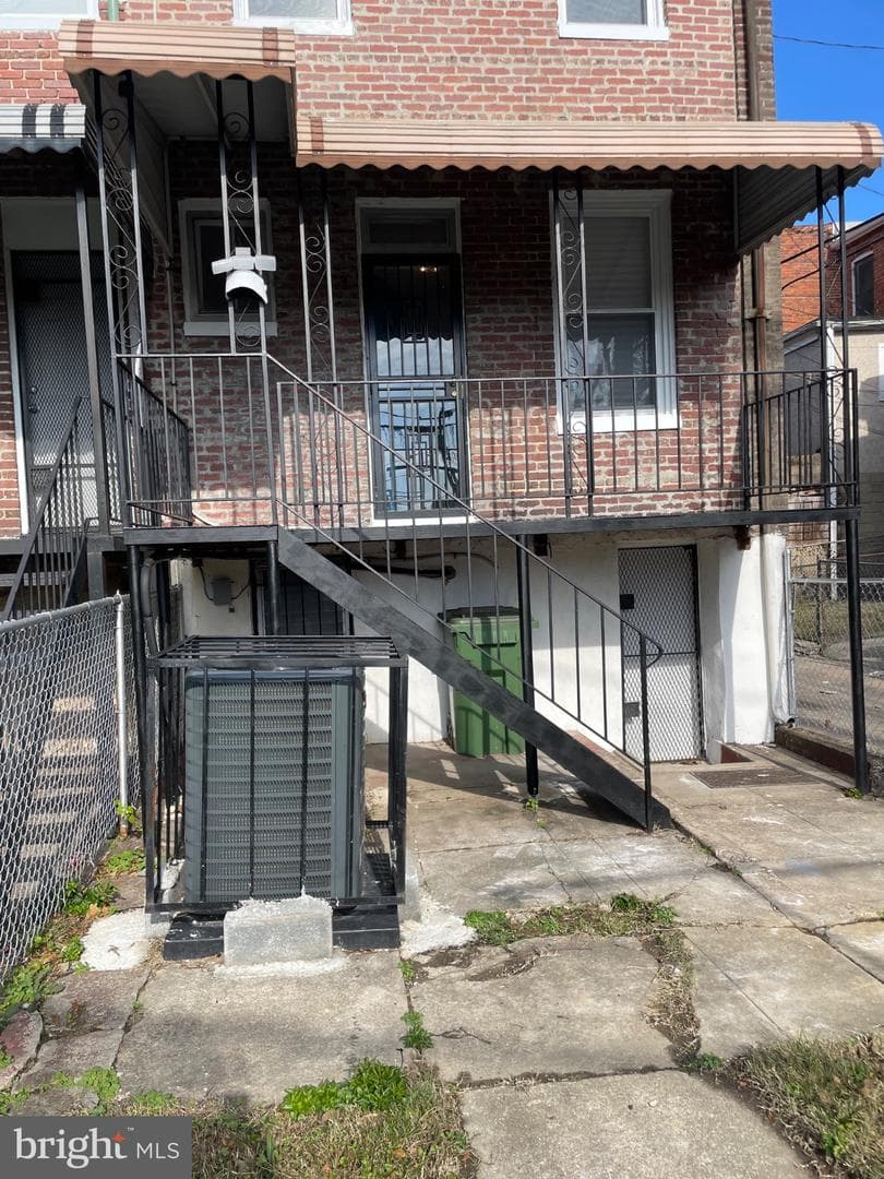 2301 W Mosher Street photo 29