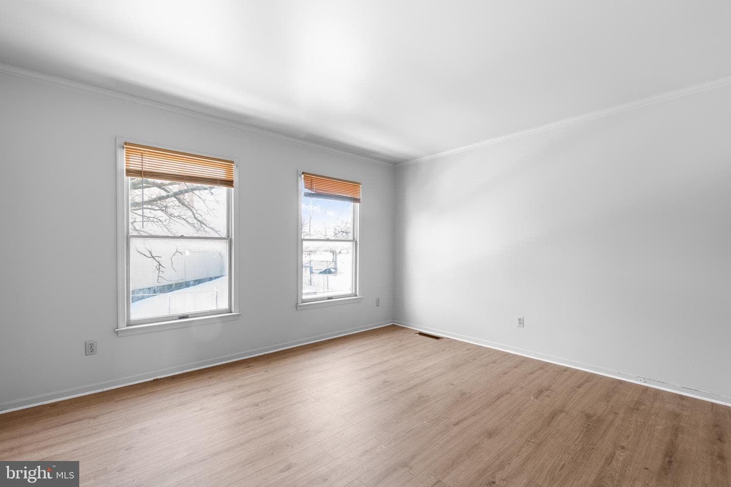 1907 Brunt Street photo 9