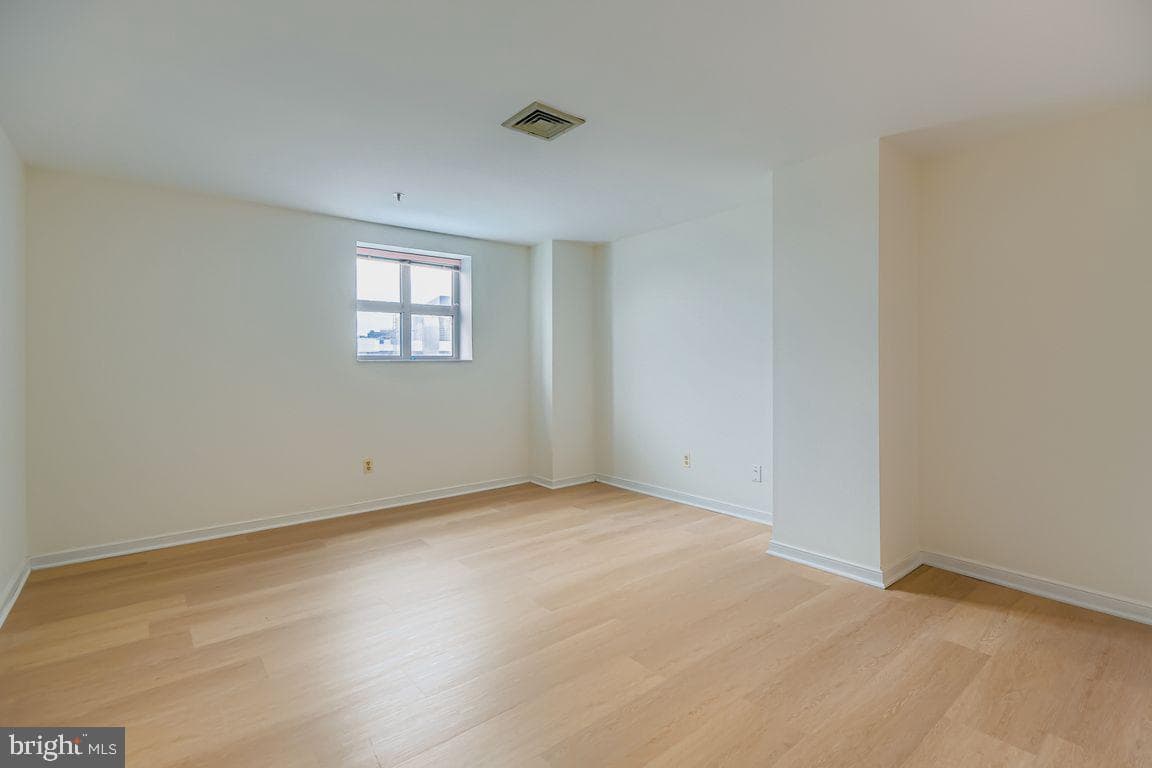 250 President Street #413 photo 10
