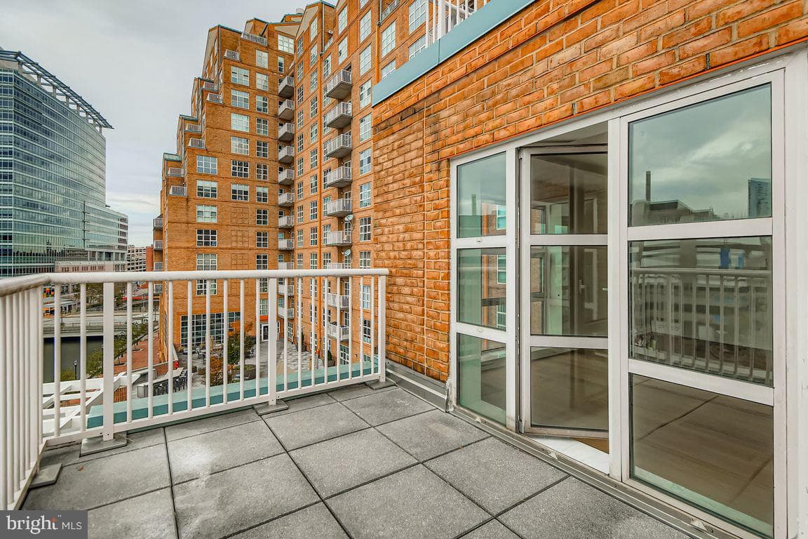 250 President Street #413 photo 25
