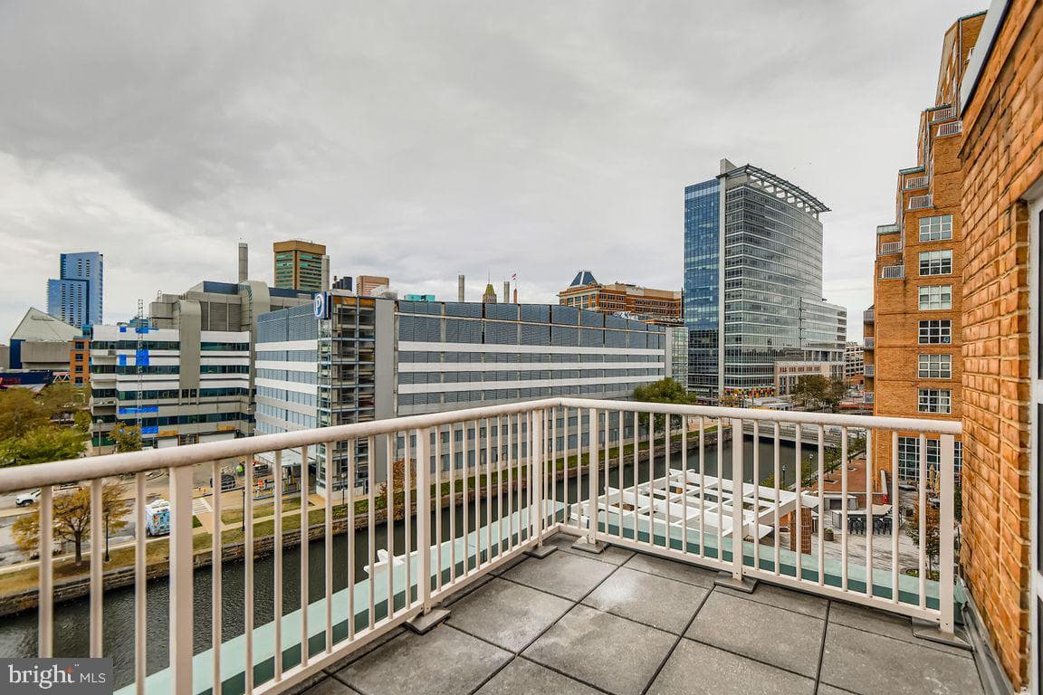 250 President Street #413 photo 7