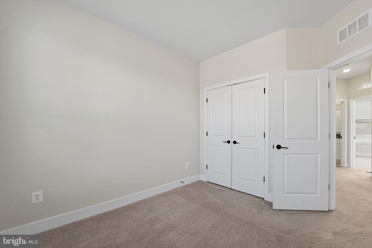 1511 Roland Heights Avenue photo 29