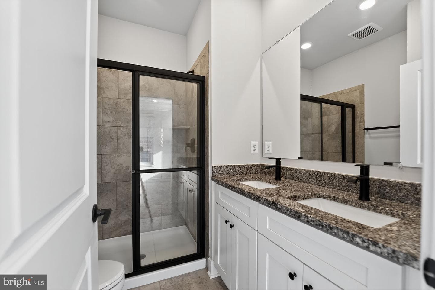 1511 Roland Heights Avenue photo 36
