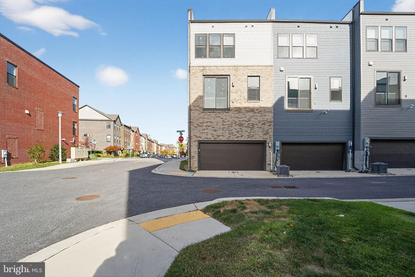 1511 Roland Heights Avenue photo 42
