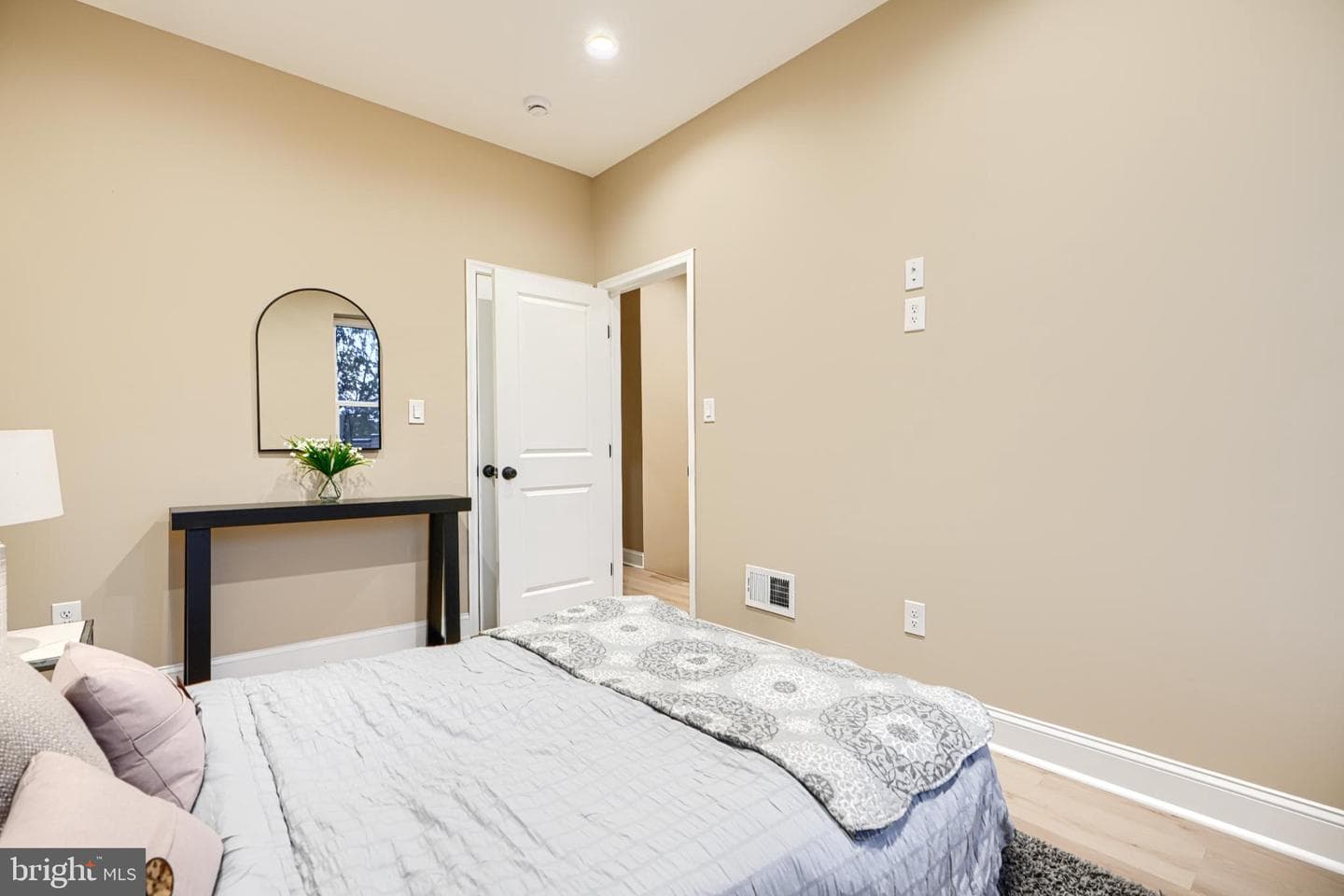3000 Frisby Street photo 26