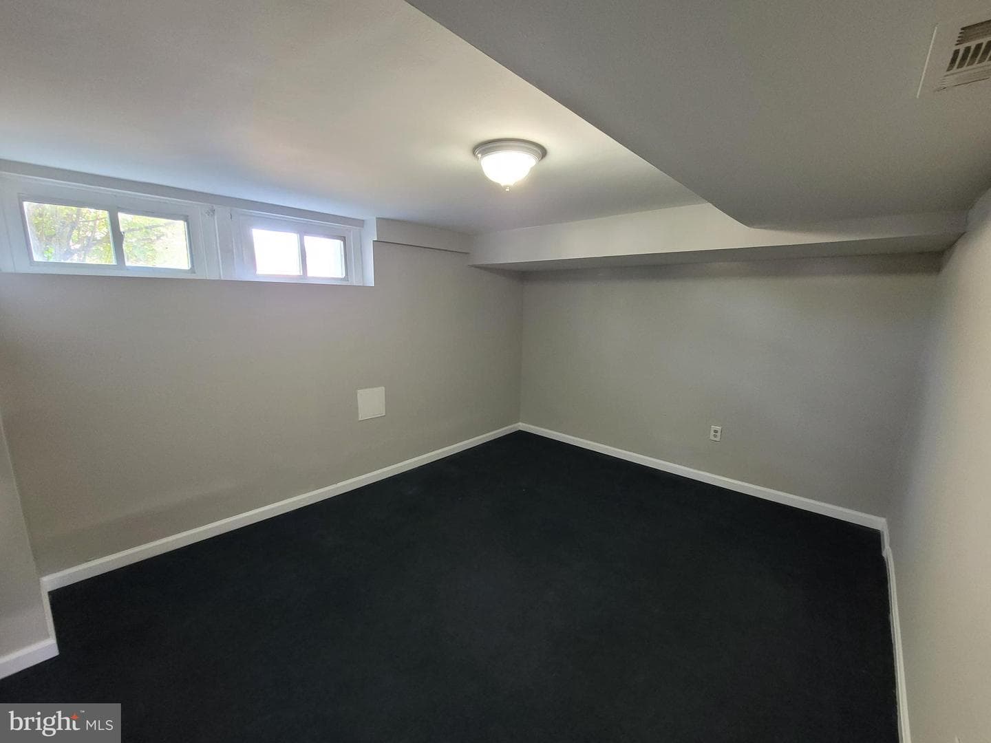 2511 Riggs Avenue photo 11