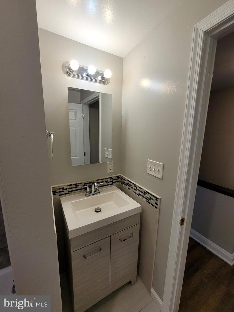 2511 Riggs Avenue photo 14