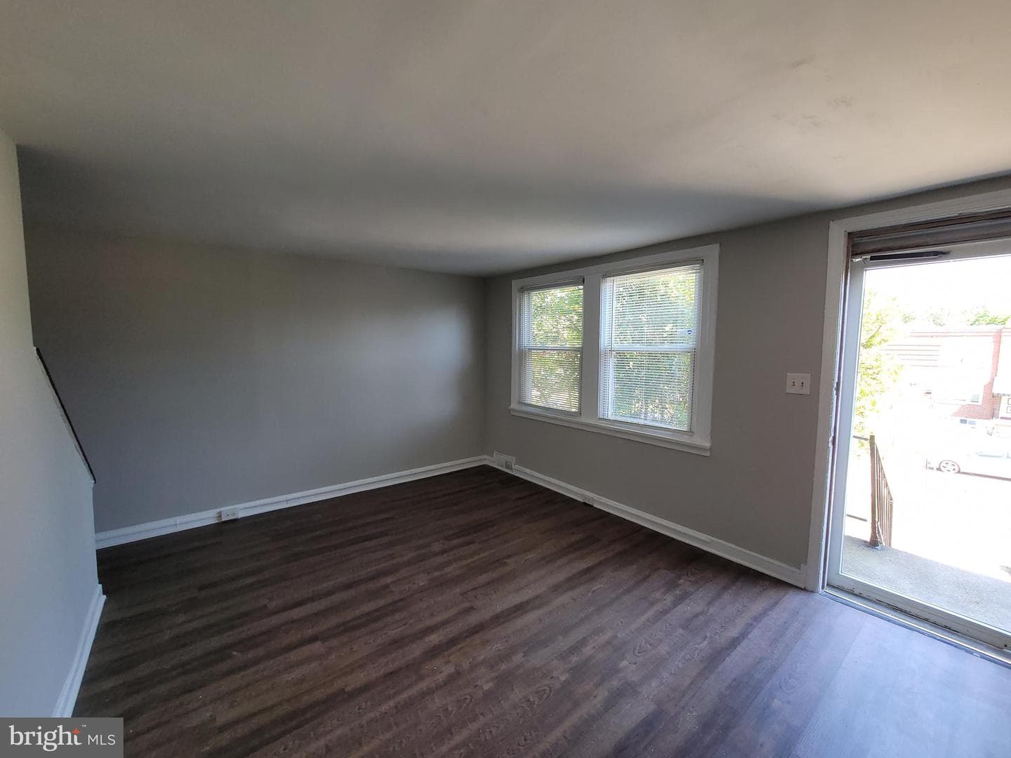 2511 Riggs Avenue photo 4