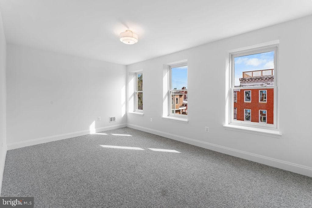 34 S Fulton Avenue photo 25